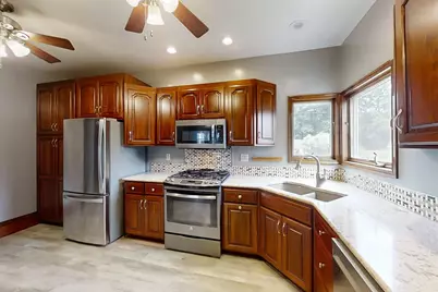 810 S Fell Avenue, Normal, IL 61761 - Photo 18