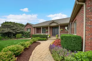 12755 W Covey Ct, New Lenox, IL 60451 - Photo 2