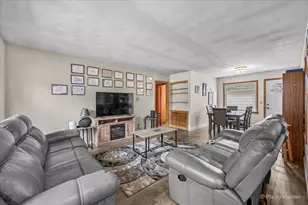 401 W Madison St, Belvidere, IL 61008 - Photo 8