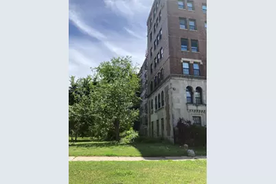 3017 E 78th Street #4B, Chicago, IL 60649 - Photo 2