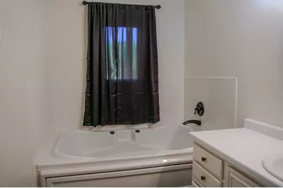 80 Westmore Meyers Road, Lombard, IL 60148 - Photo 14
