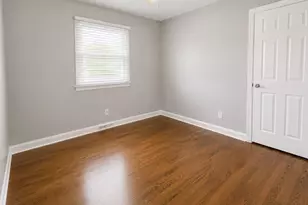 11447 S Natoma Ave, Worth, IL 60482 - Photo 6