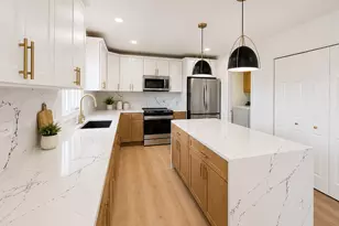 7746 Northfield Ln, Tinley Park, IL 60487 - Photo 6