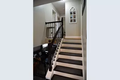 10501 S 81st Avenue, Palos Hills, IL 60465 - Photo 16