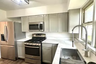 906 W Walnut St, Kankakee, IL 60901 - Photo 6