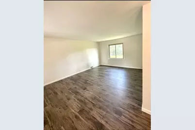 906 W Walnut Street, Kankakee, IL 60901 - Photo 2
