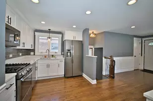 5841 S Newcastle Ave, Chicago, IL 60638 - Photo 4