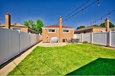 5841 S Newcastle Avenue, Chicago, IL 60638 - Photo 10