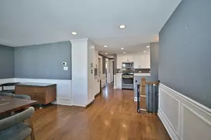 5841 S Newcastle Ave, Chicago, IL 60638 - Photo 2