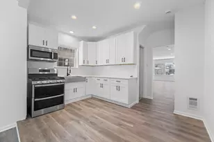 635 S 18th Ave, Maywood, IL 60153 - Photo 18