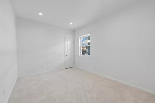635 S 18th Ave, Maywood, IL 60153 - Photo 16