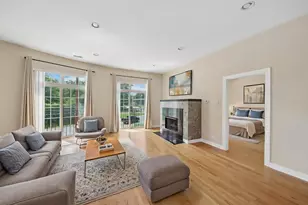 6425 W Touhy Ave, Chicago, IL 60646 - Photo 2