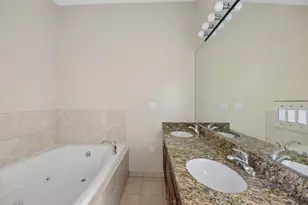 6425 W Touhy Ave, Chicago, IL 60646 - Photo 16