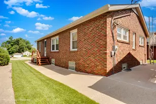 1703 Cora St, Crest Hill, IL 60403 - Photo 4