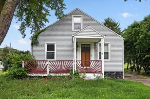 122 Garver Ave, Rockford, IL 61102 - Photo 1