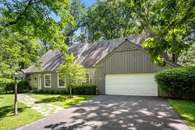 14 Bristol Court, Lincolnshire, IL 60069 - Photo 1