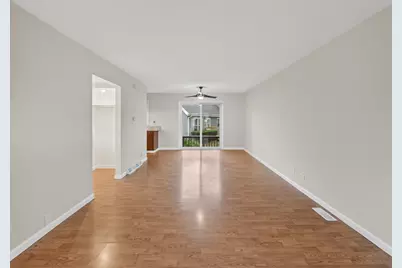 228 Dakota Court #A, Bolingbrook, IL 60440 - Photo 4
