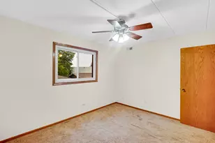 16724 Paxton Ave, Tinley Park, IL 60477 - Photo 14