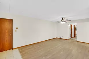 16724 Paxton Ave, Tinley Park, IL 60477 - Photo 8