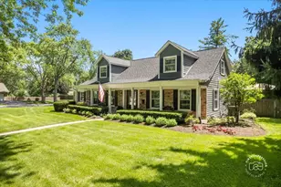 1553 Allen Ln, Saint Charles, IL 60174 - Photo 2