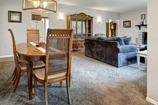 435 Forest Trail, Oak Brook, IL 60523 - Photo 20
