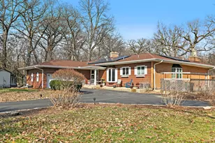 435 Forest Trail, Oak Brook, IL 60523 - Photo 2