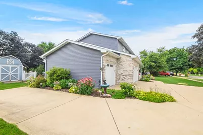 24806 S Potawatomie Trail, Channahon, IL 60410 - Photo 30