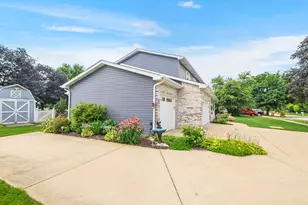 24806 S Potawatomie Trail, Channahon, IL 60410 - Photo 30