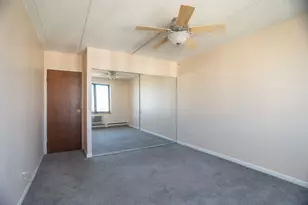 9128 W Terrace Dr, Niles, IL 60714 - Photo 10