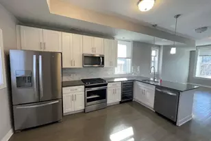 2127 N Winchester Ave, Chicago, IL 60614 - Photo 2