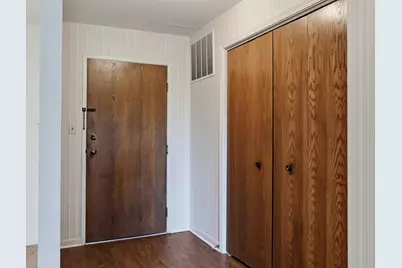 501 Lake Hinsdale Drive #408, Willowbrook, IL 60527 - Photo 4