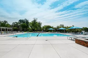 501 Lake Hinsdale Dr, Willowbrook, IL 60527 - Photo 22