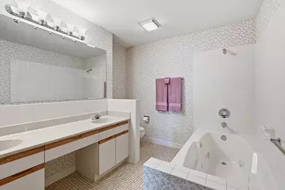 501 Lake Hinsdale Drive #408, Willowbrook, IL 60527 - Photo 14