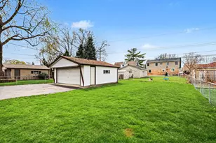 13124 Forest View Ln, Crestwood, IL 60418 - Photo 20