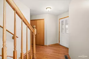 2137 Prairie Ln, Woodridge, IL 60517 - Photo 4