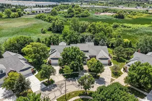 2137 Prairie Ln, Woodridge, IL 60517 - Photo 32