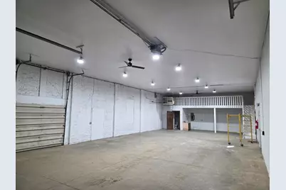 542 Washington Street #B, Woodstock, IL 60098 - Photo 2