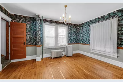 715 N County Street, Waukegan, IL 60085 - Photo 6