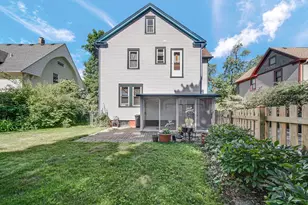 715 N County St, Waukegan, IL 60085 - Photo 24