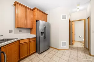 449 Dancer Ln, Oswego, IL 60543 - Photo 8