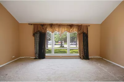 1142 Brighton Place, Glen Ellyn, IL 60137 - Photo 6