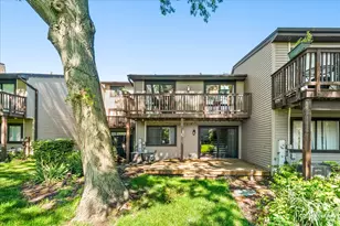 29W365 Thornwood Ln, Warrenville, IL 60555 - Photo 18