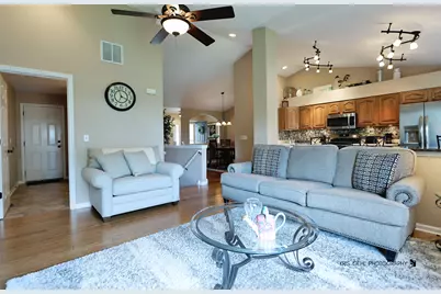 6430 Ginos Way, Fox Lake, IL 60020 - Photo 10