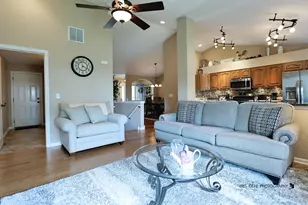 6430 Ginos Way, Fox Lake, IL 60020 - Photo 10