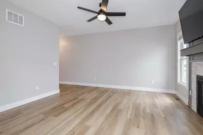 401 Jenny Lane #B, Heyworth, IL 61745 - Photo 14