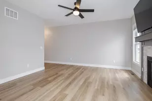 401 Jenny Ln, Heyworth, IL 61745 - Photo 14