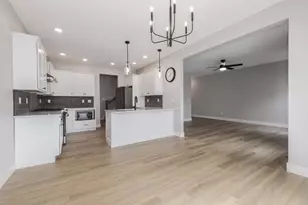 401 Jenny Ln, Heyworth, IL 61745 - Photo 14
