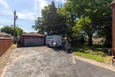 3743 S Highland Avenue, Berwyn, IL 60402 - Photo 30