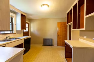 3743 S Highland Ave, Berwyn, IL 60402 - Photo 4