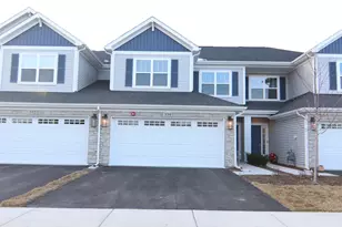 334 N Masters Dr, Addison, IL 60101 - Photo 1
